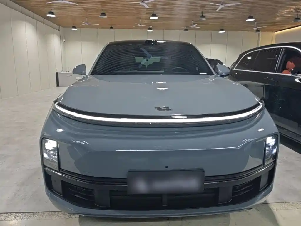 Li Auto Li L8 — миниатюра 3