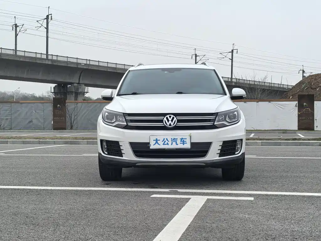 Volkswagen Tiguan 2016 300TSI AT Luxury