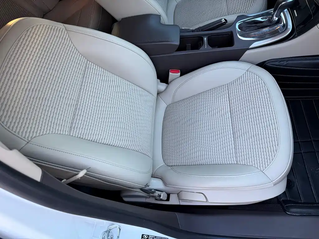 Buick Regal — миниатюра 12