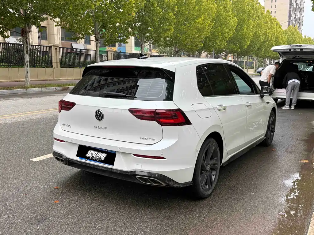 Volkswagen Golf — миниатюра 2