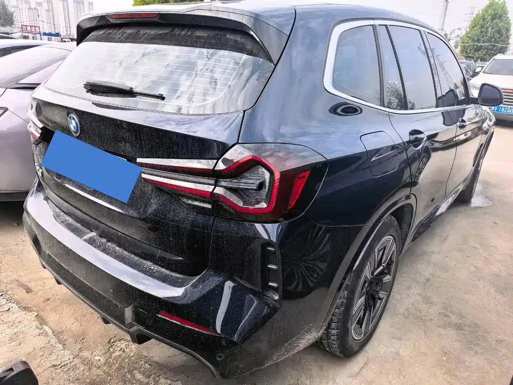 BMW iX3 — миниатюра 4
