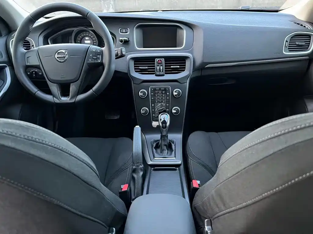 Volvo V40 — миниатюра 4