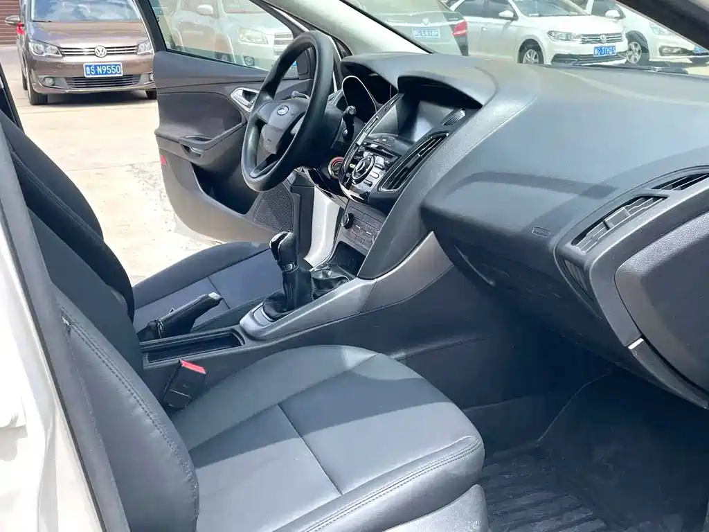 Ford Focus — миниатюра 5