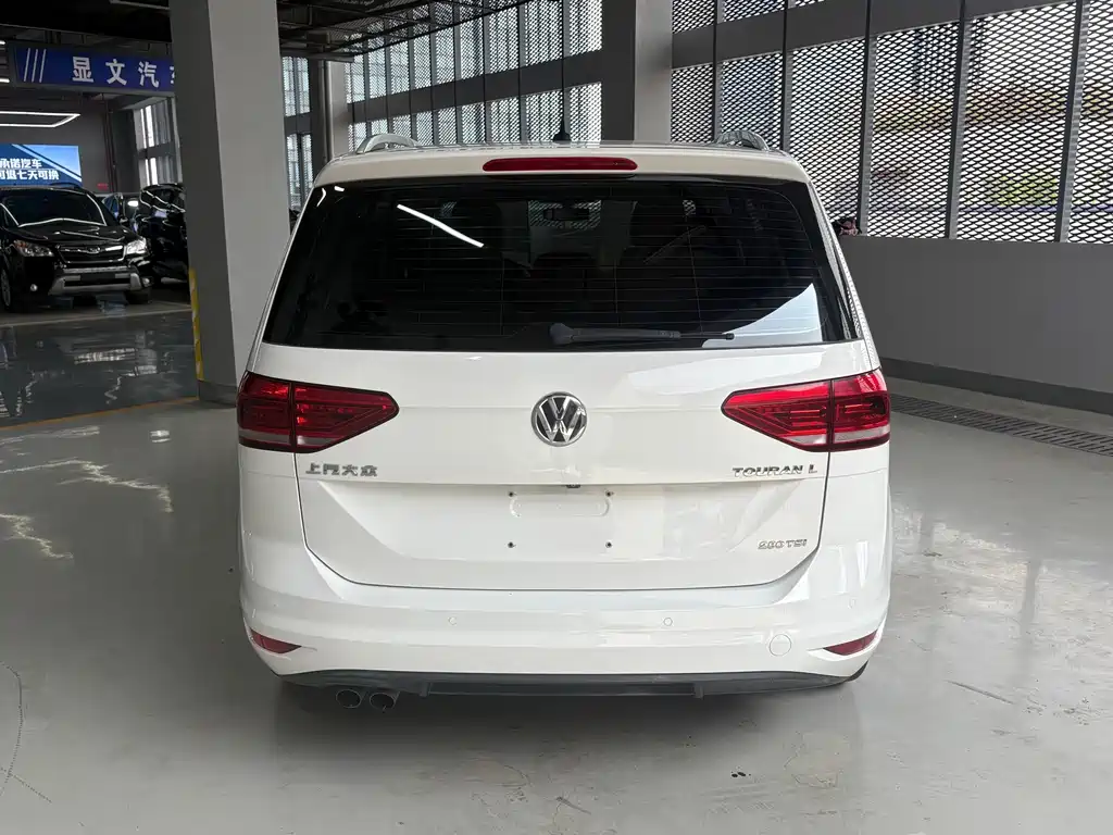 Volkswagen Touran — миниатюра 15