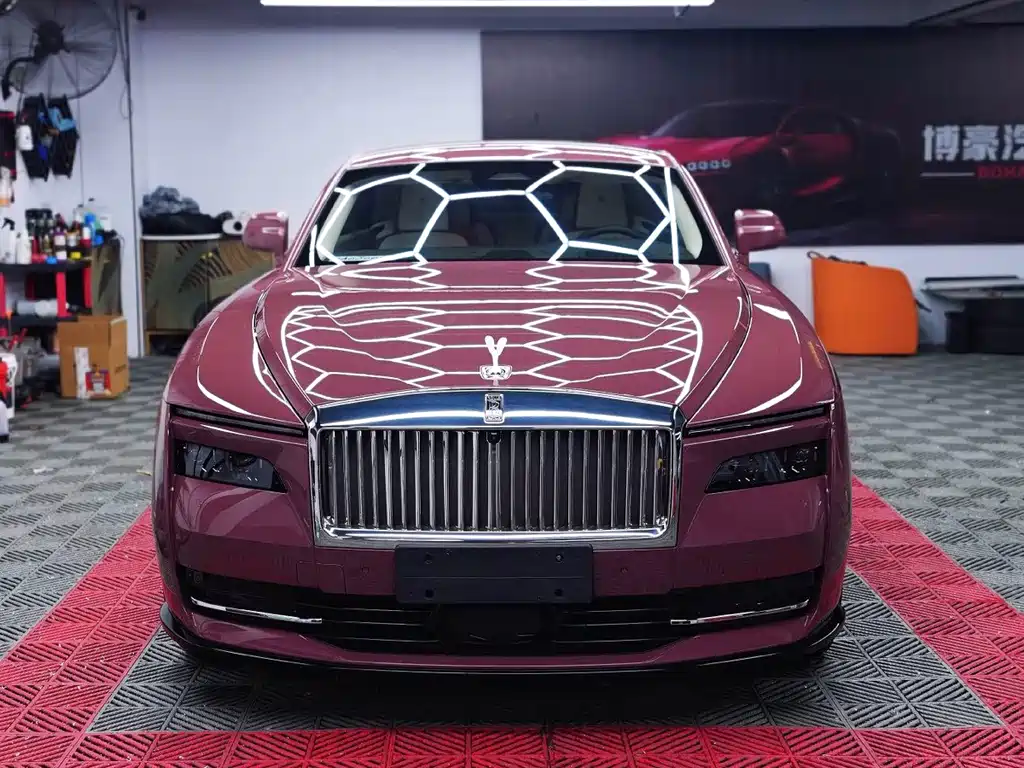 Rolls-Royce Phantom — миниатюра 3