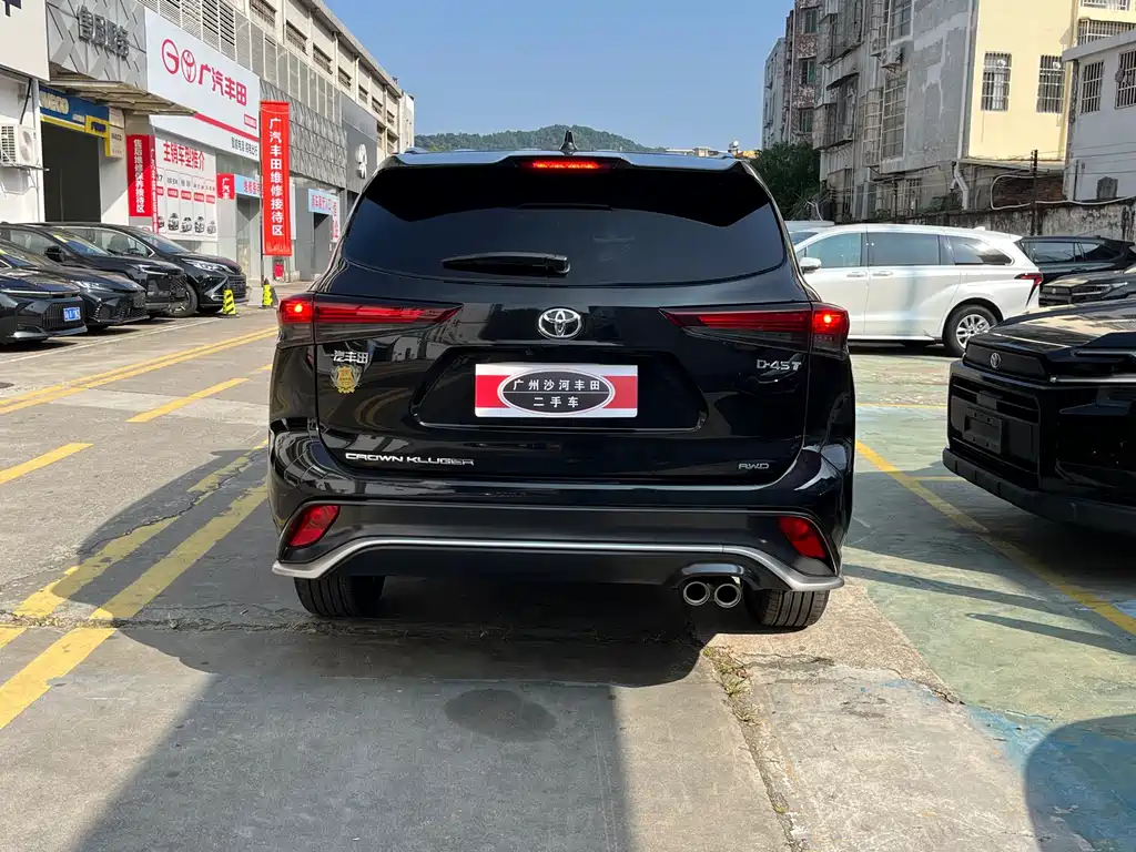 Toyota Crown Kluger — миниатюра 7