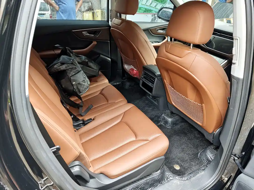 Audi Q7 — миниатюра 10