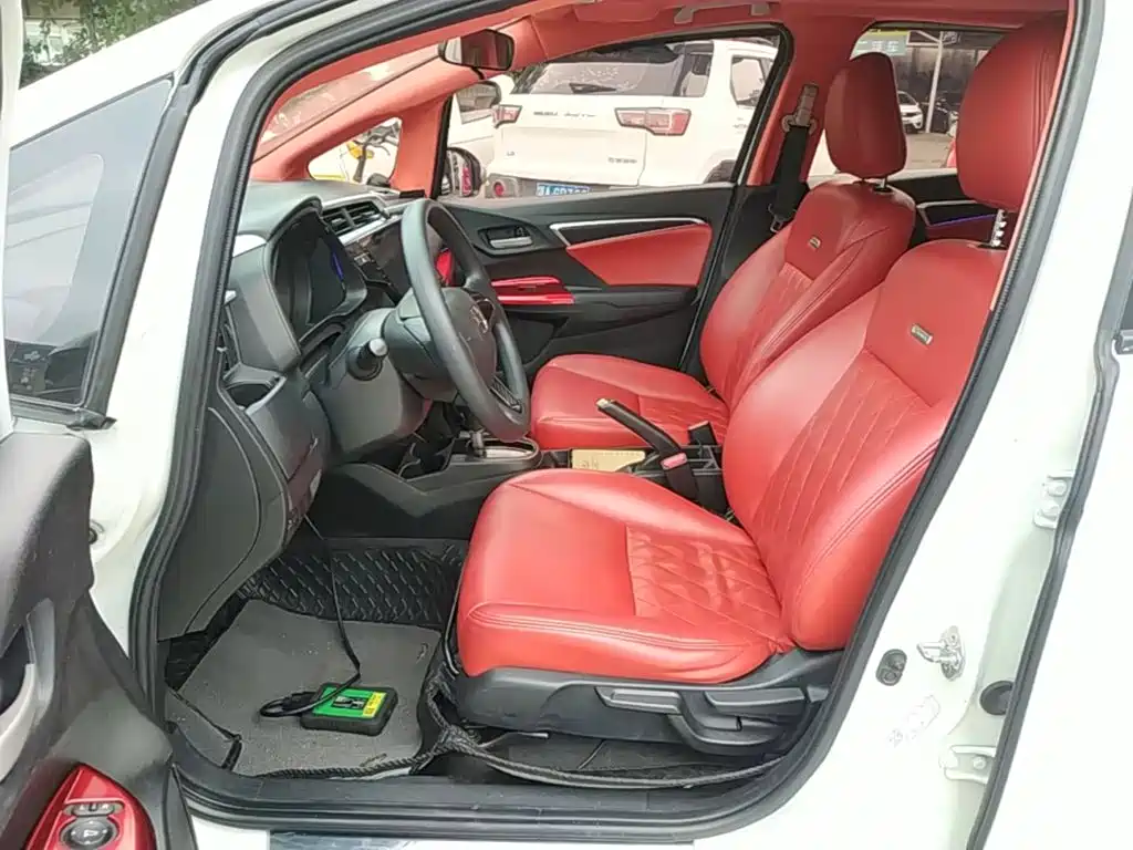 Honda Fit — миниатюра 15