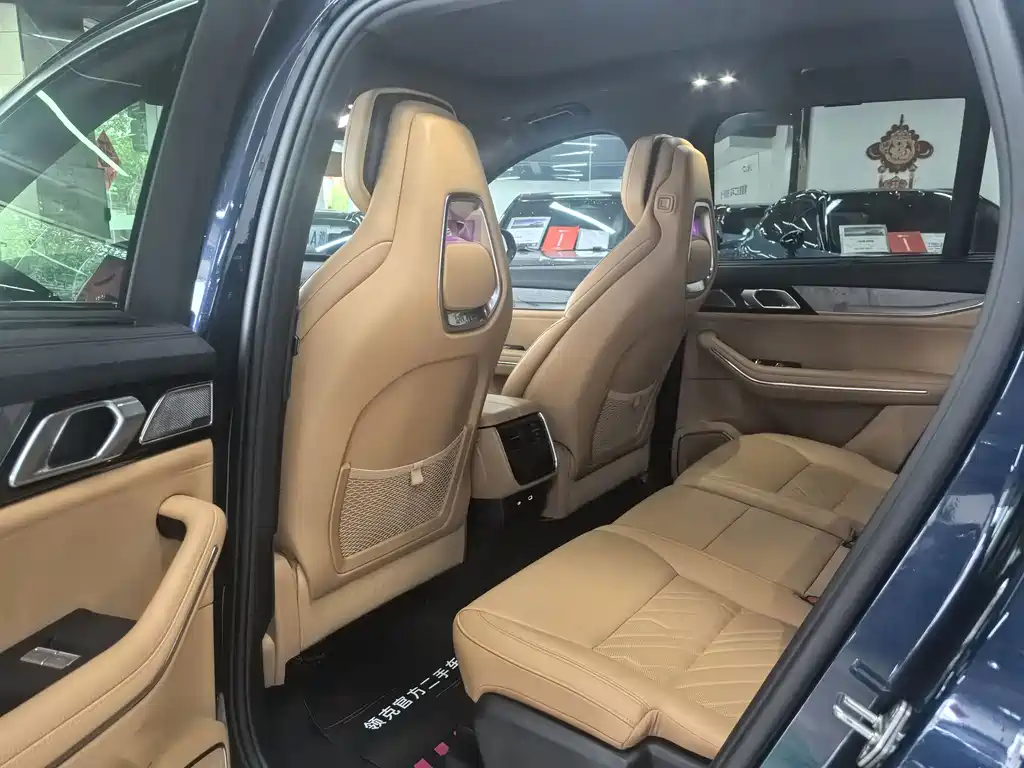 Lynk & Co 09 — миниатюра 12