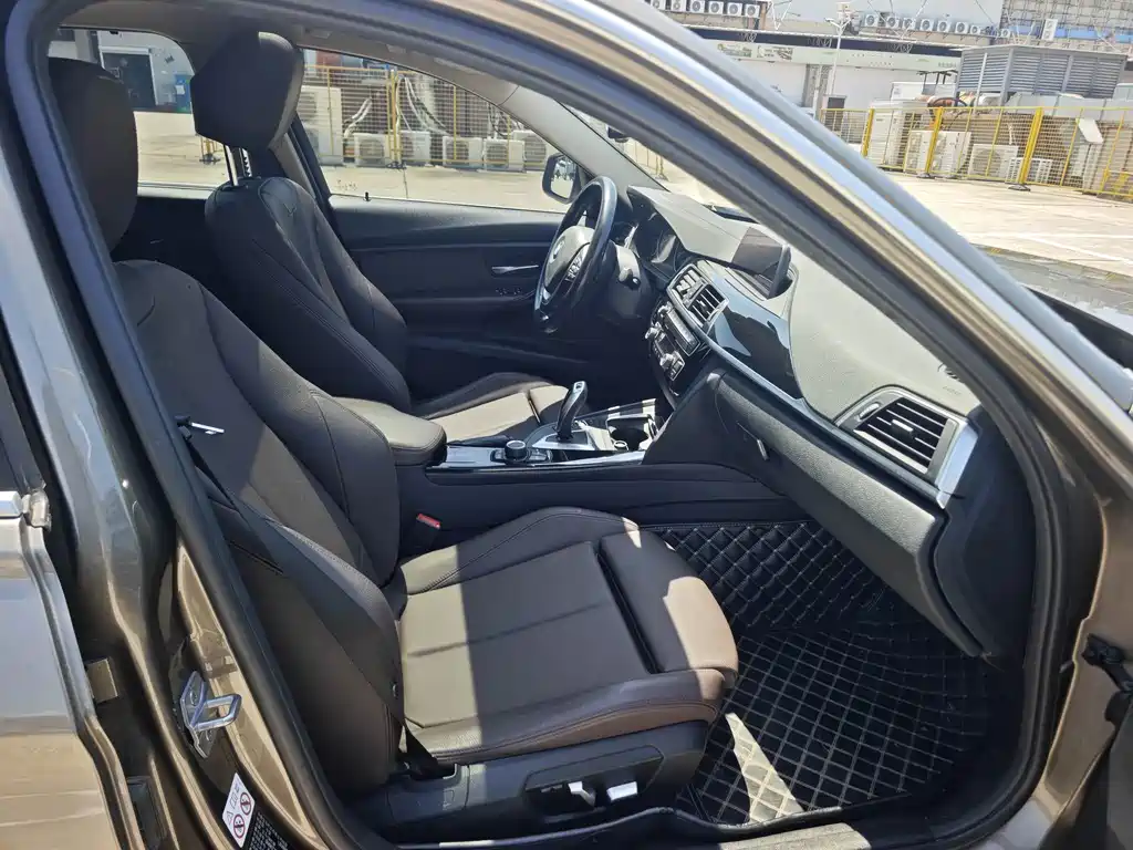 BMW 3 Series — миниатюра 13