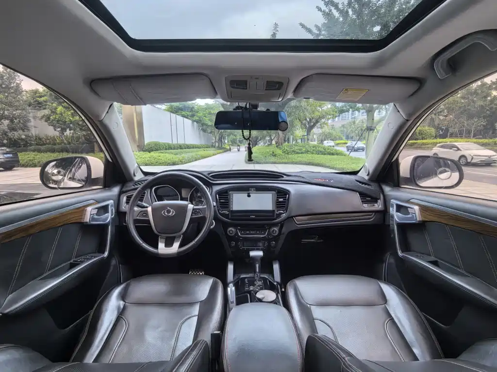 Geely GX7 — миниатюра 5