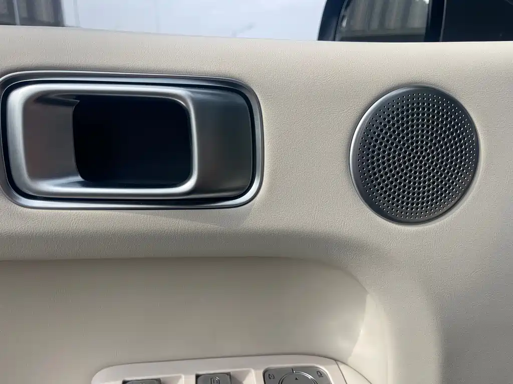 Li Auto Li L6 — миниатюра 11
