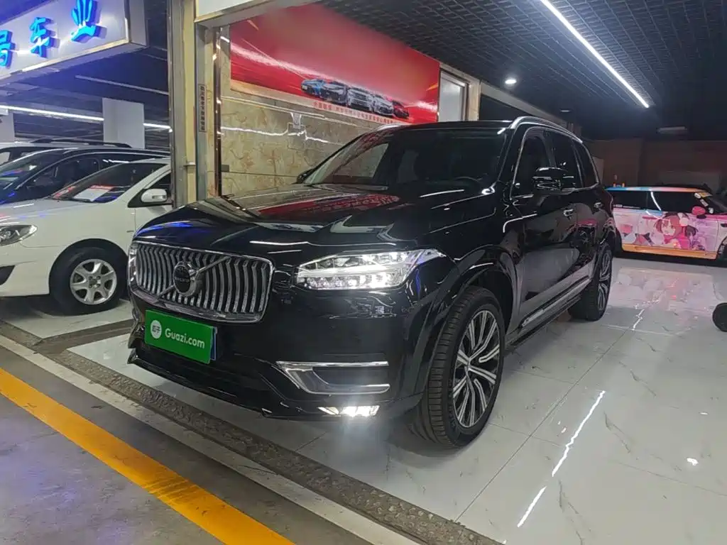 Volvo XC90 2020 T6 Luxury 7 мест