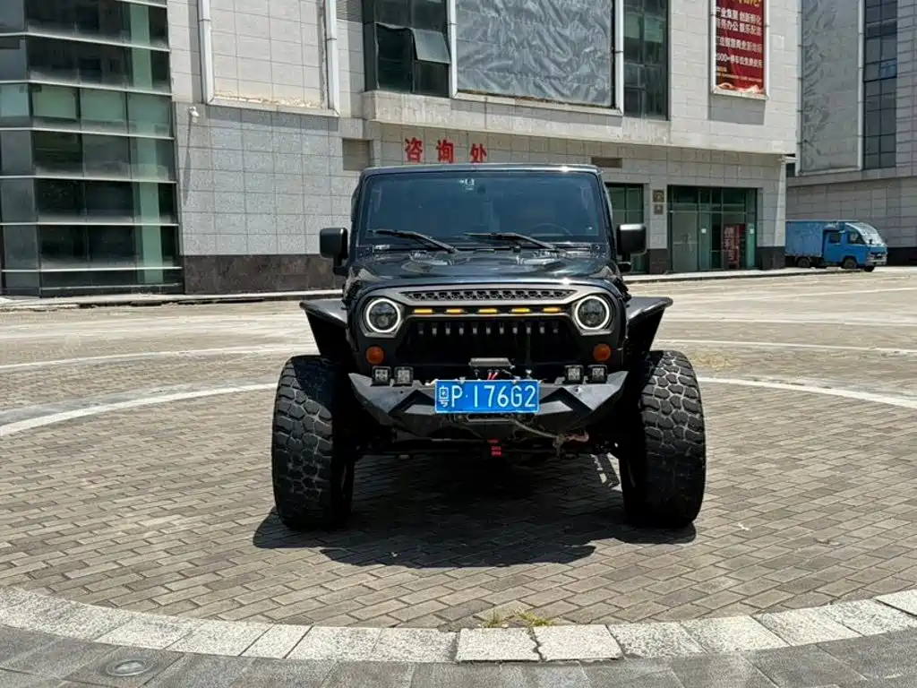 Jeep Wrangler — миниатюра 4