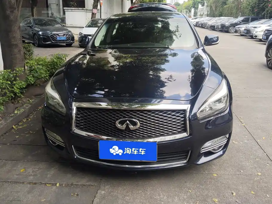 Infiniti Q70 — миниатюра 2