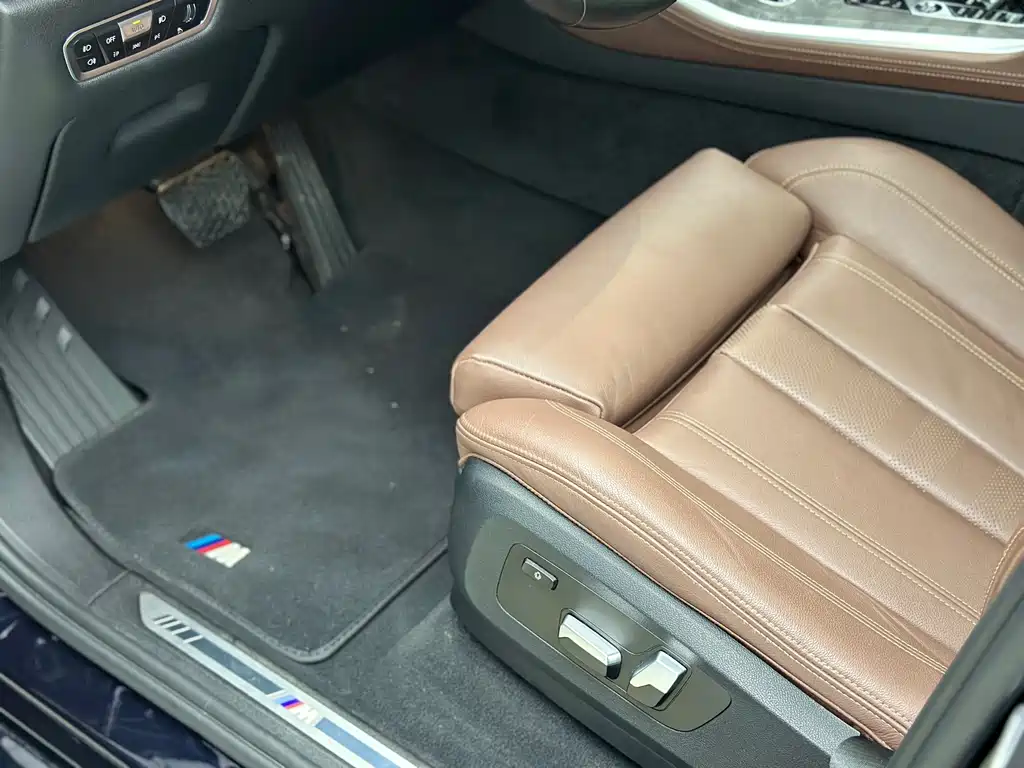 BMW X5 (Import) — миниатюра 18