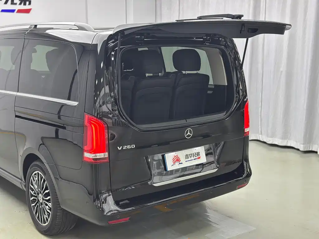 Mercedes-Benz V-Class — миниатюра 15