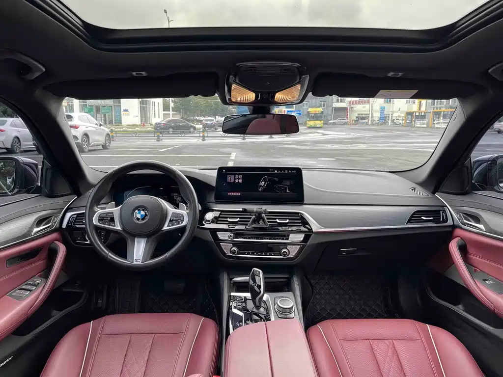 BMW 5 Series — миниатюра 6