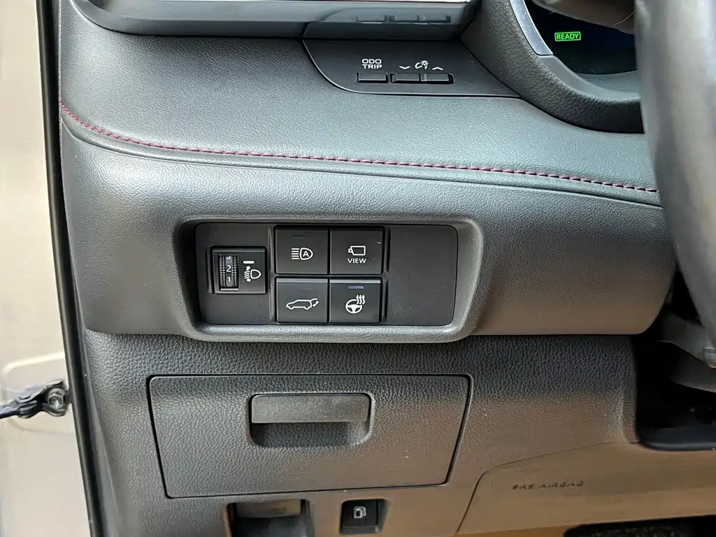 Toyota Crown Kluger — миниатюра 19
