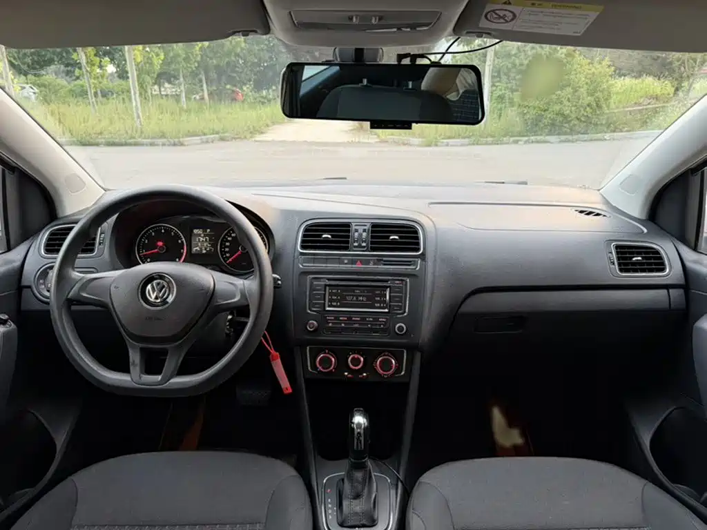 Volkswagen Polo — миниатюра 22