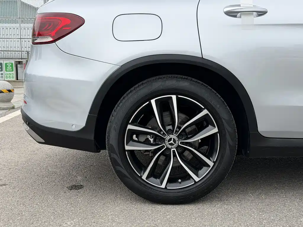 Mercedes-Benz GLC — миниатюра 14