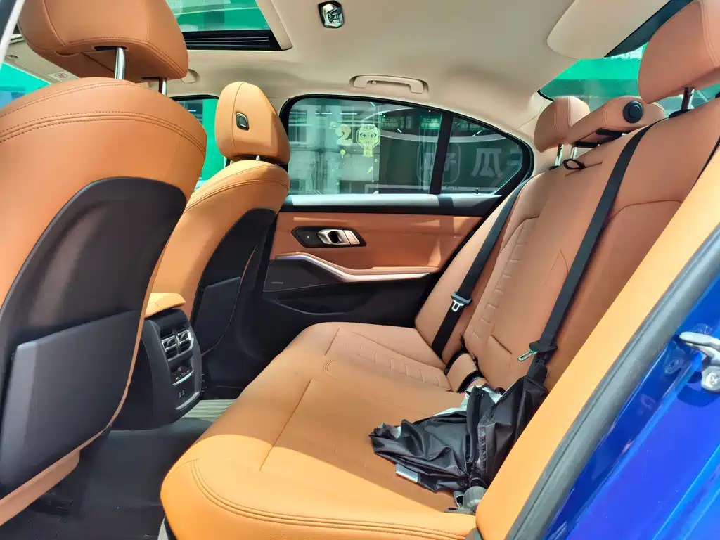BMW 3 Series — миниатюра 7