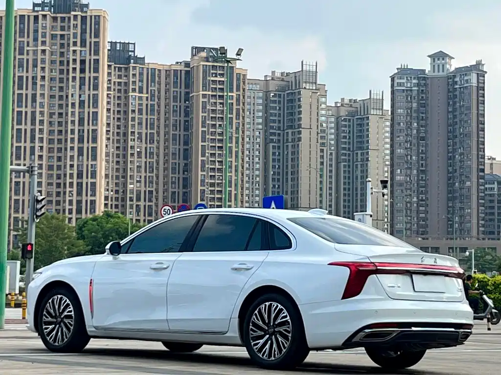 Hongqi Hongqi H5 — миниатюра 9