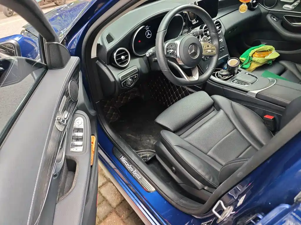 Mercedes-Benz C-Class — миниатюра 17