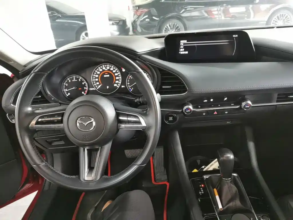 Mazda 3 Axela — миниатюра 10