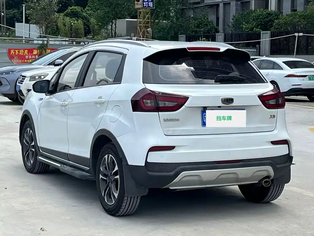 Geely Vision X3 — миниатюра 15