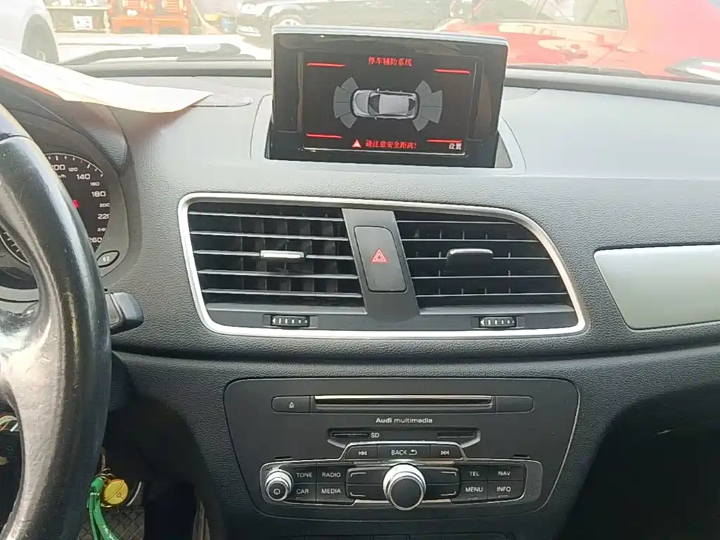 Audi Q3 — миниатюра 13