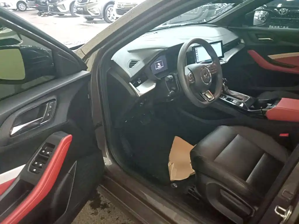MG MG5 — миниатюра 16