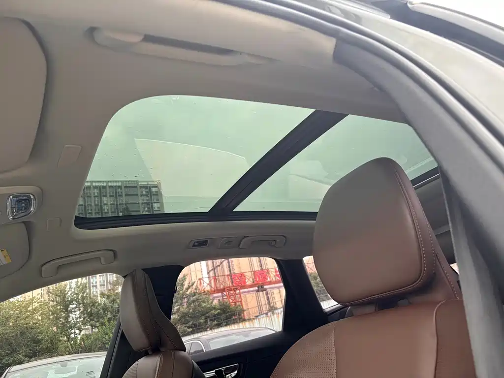 Volvo XC60 — миниатюра 13