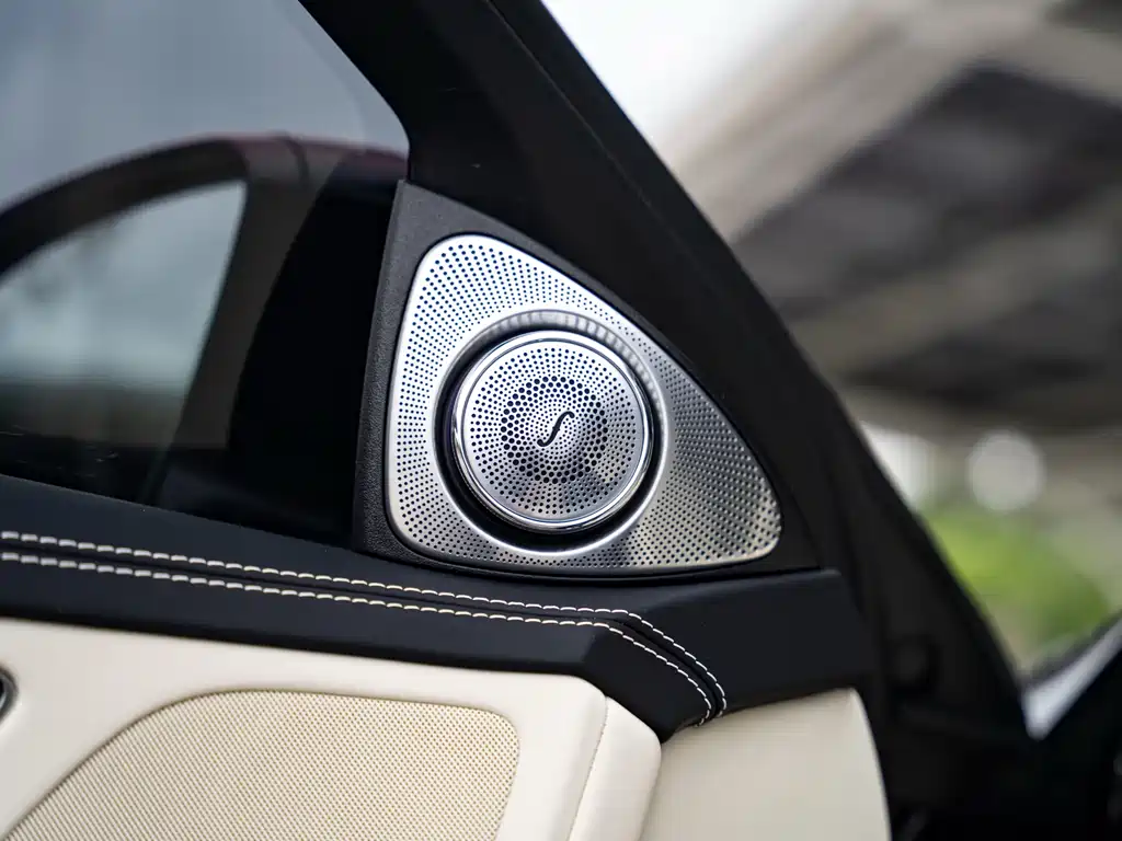 Mercedes-Benz S-Class — миниатюра 10