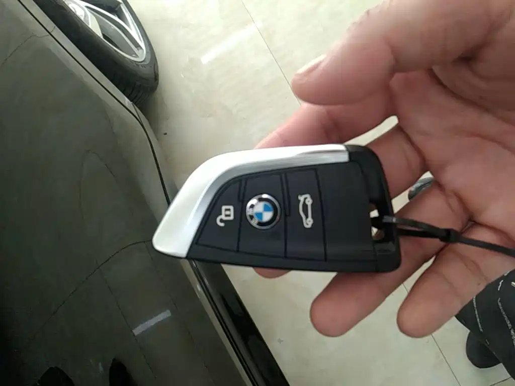 BMW X6 — миниатюра 9