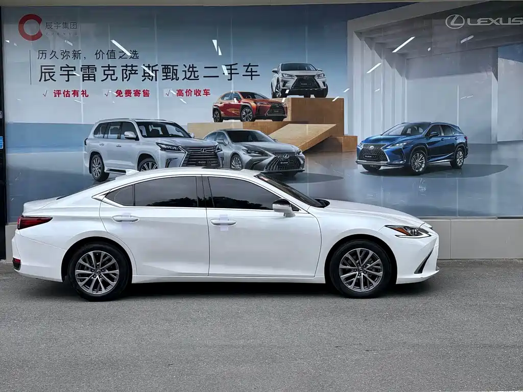 Lexus ES — миниатюра 4