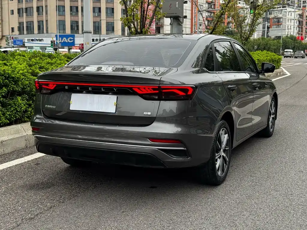Geely Emgrand — миниатюра 24