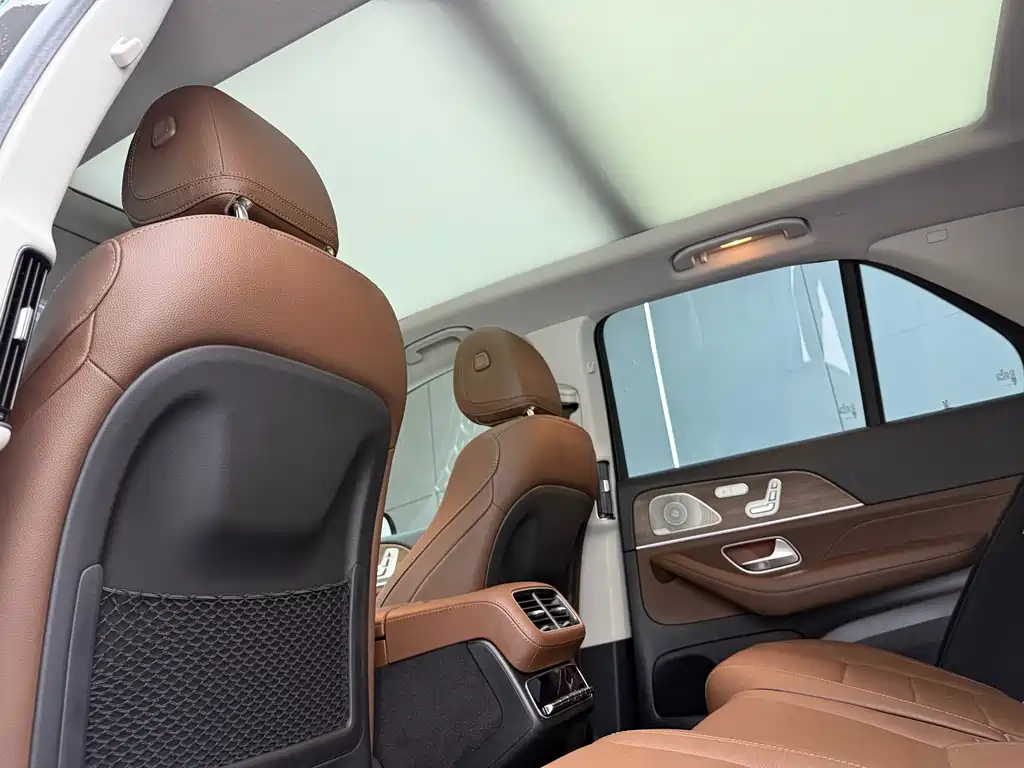 Mercedes-Benz GLE (Import) — миниатюра 15