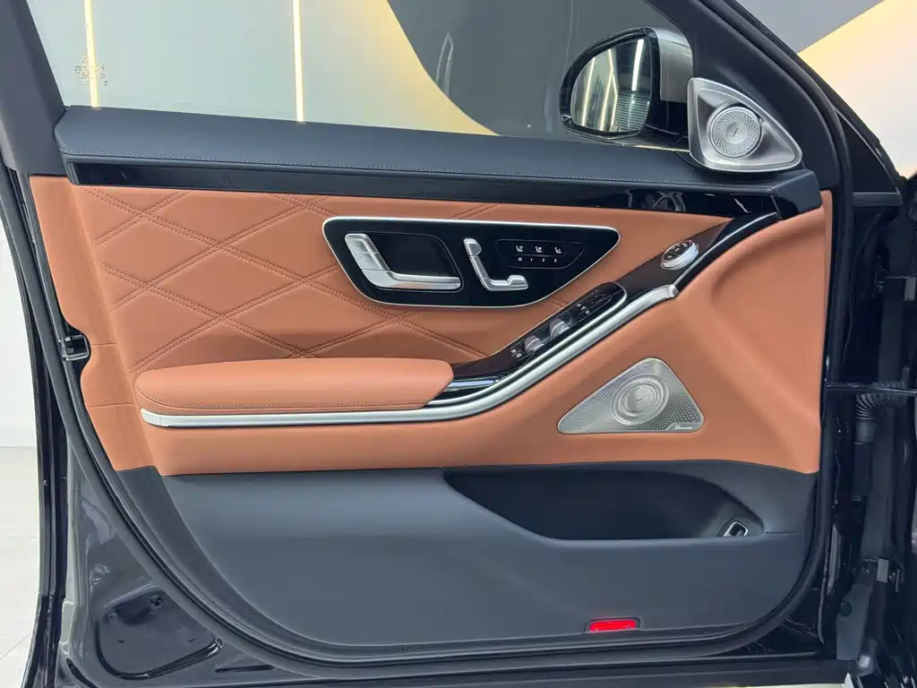 Mercedes-Benz S-Class — миниатюра 15