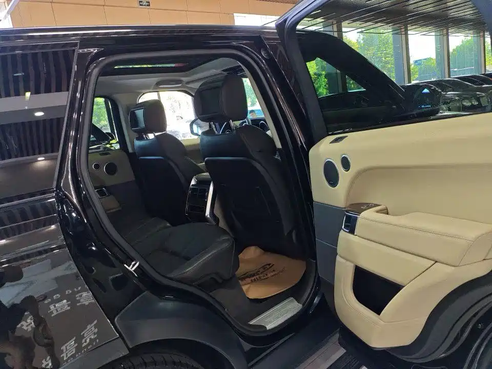Land Rover Sport — миниатюра 8