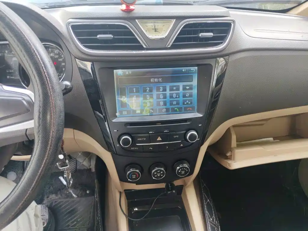 Wuling Hongguang — миниатюра 10