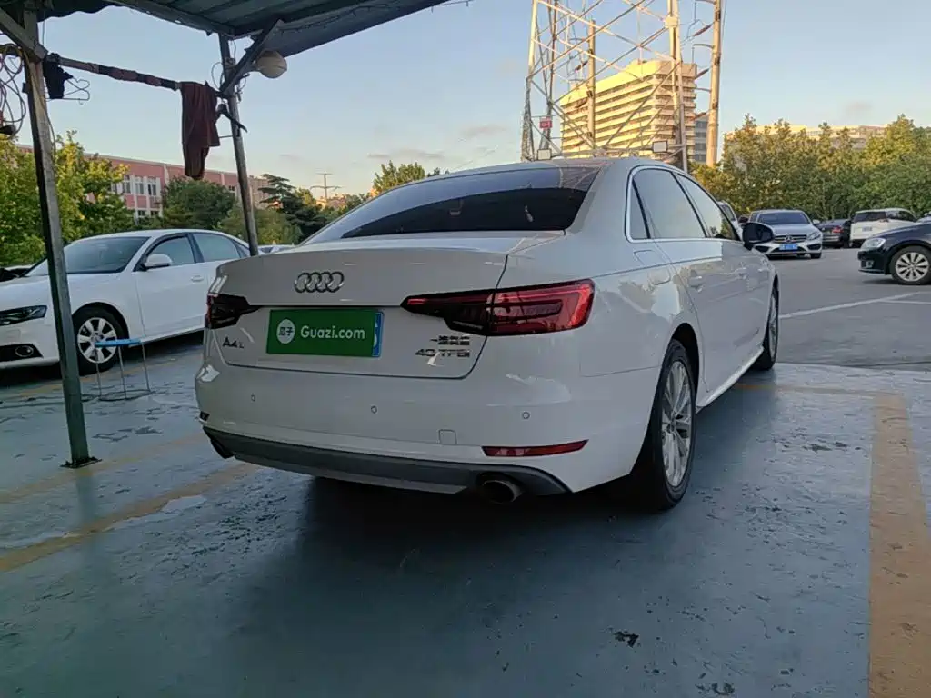 Audi A4L — миниатюра 7
