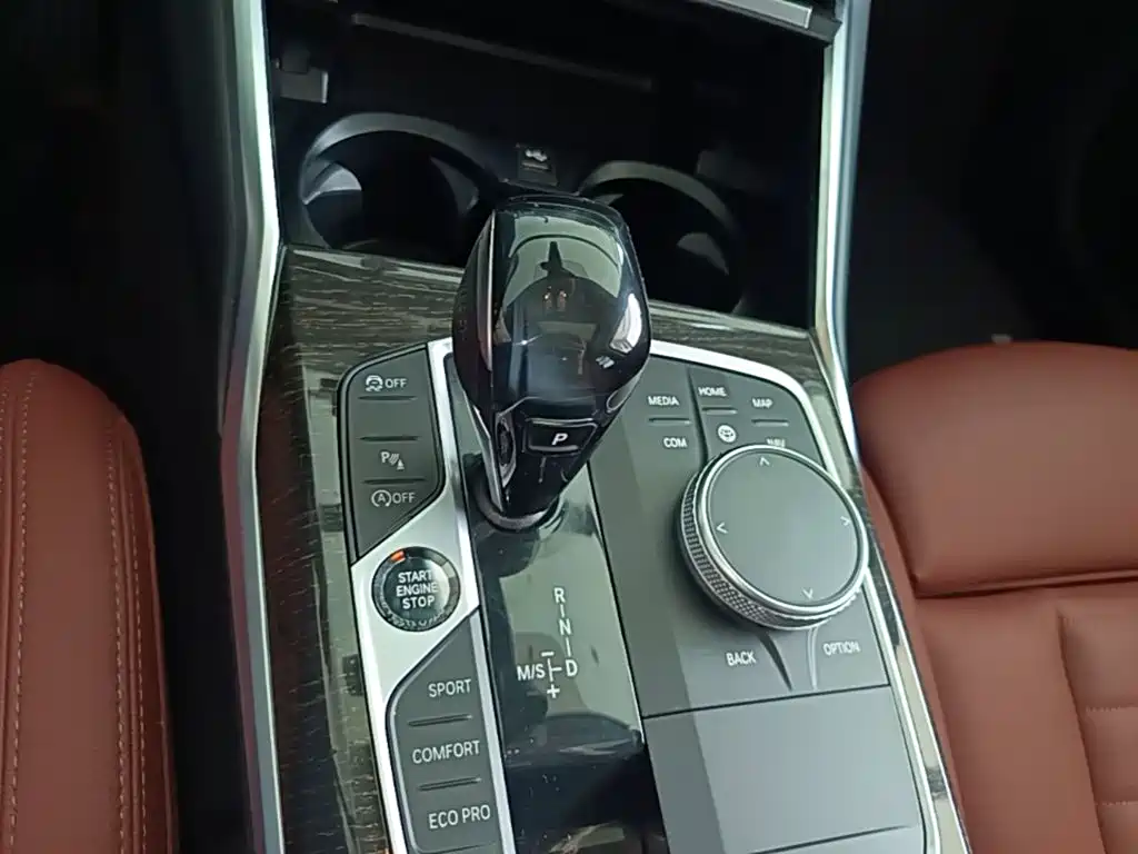 BMW 3 Series — миниатюра 14