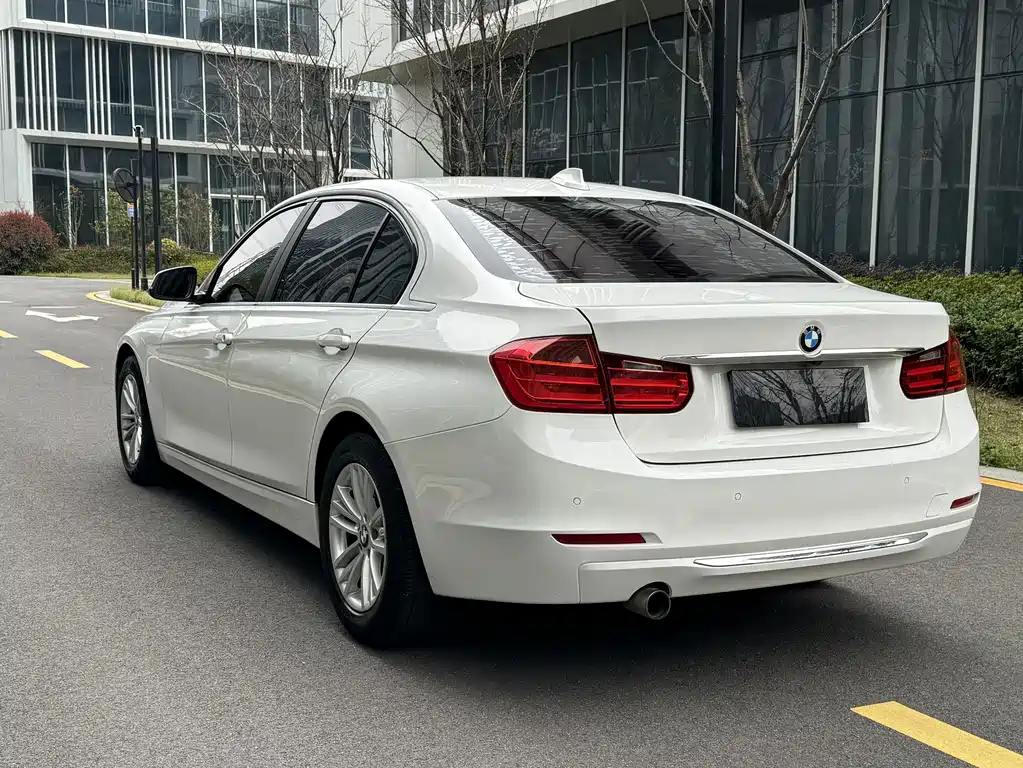 BMW 3 Series — миниатюра 5
