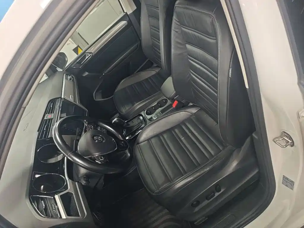 Volkswagen Touran — миниатюра 15