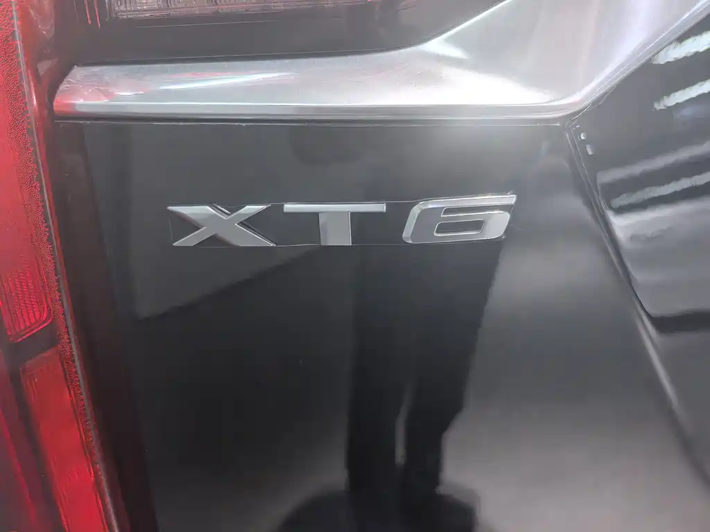 Cadillac XT6 — миниатюра 8