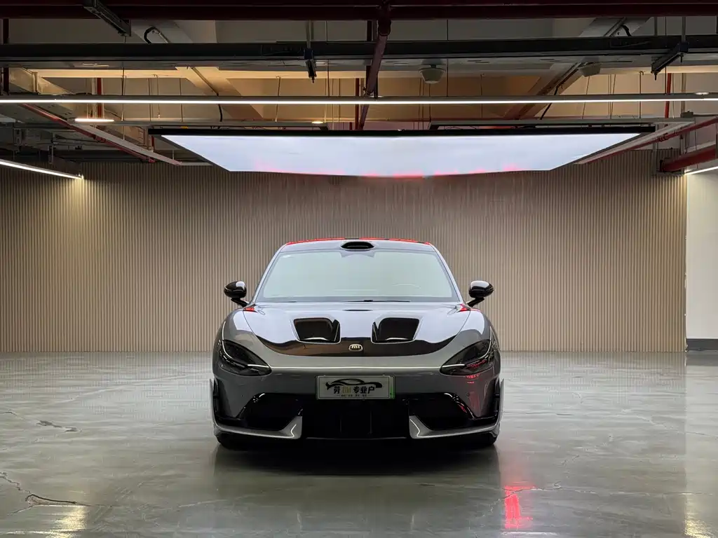 XIAOMI CAR XIAOMI SU7 ULTRA