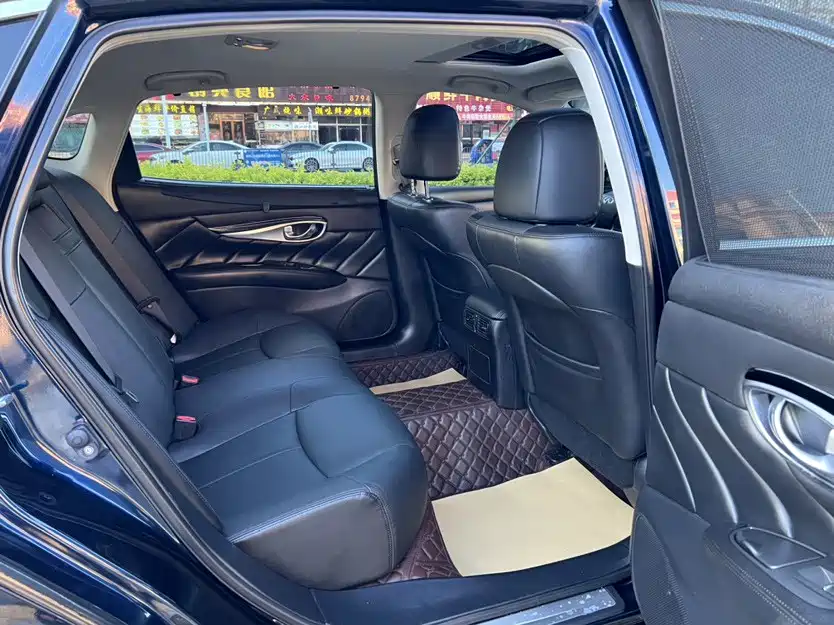 Infiniti Q70 — миниатюра 11