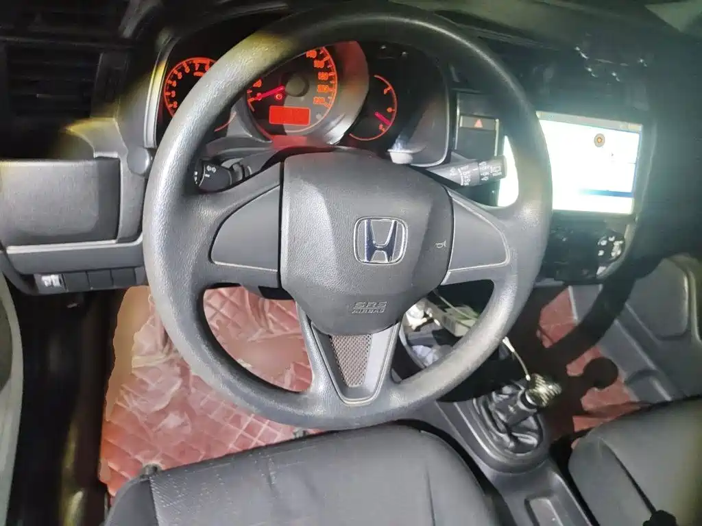 Honda Fit — миниатюра 7