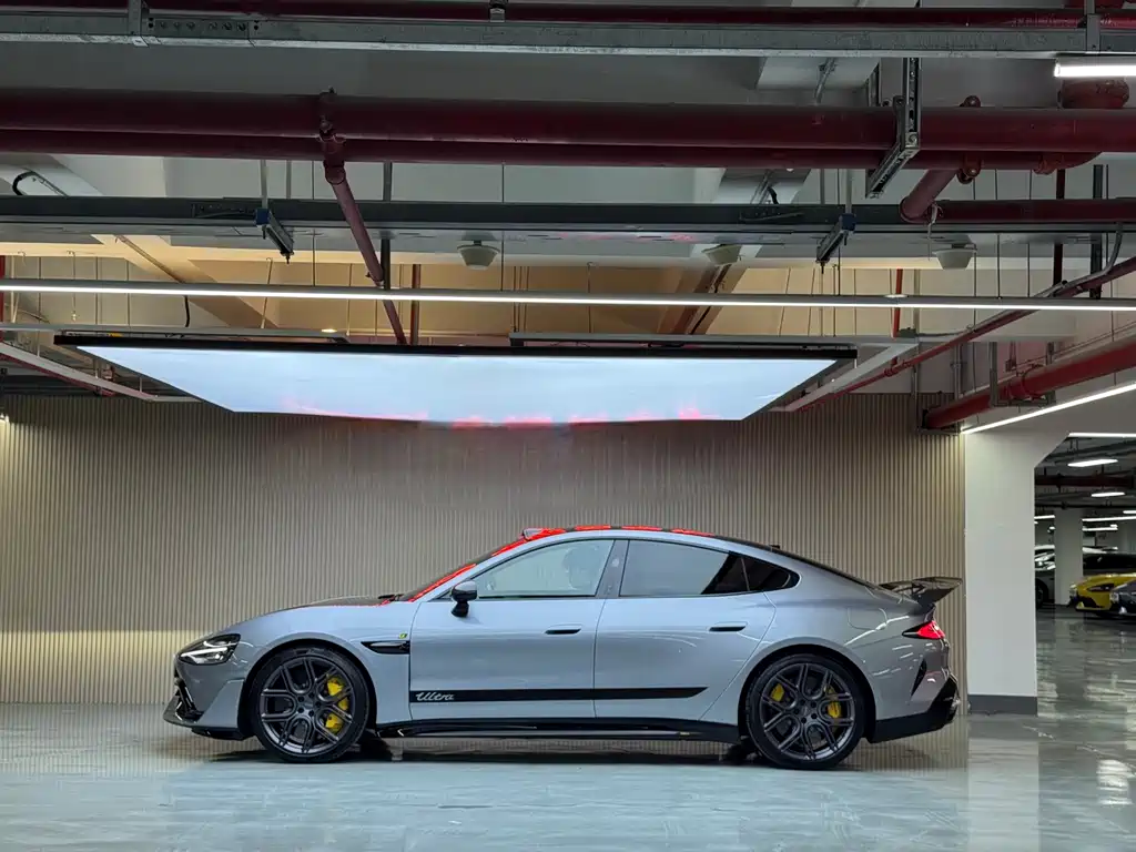 XIAOMI CAR XIAOMI SU7 ULTRA